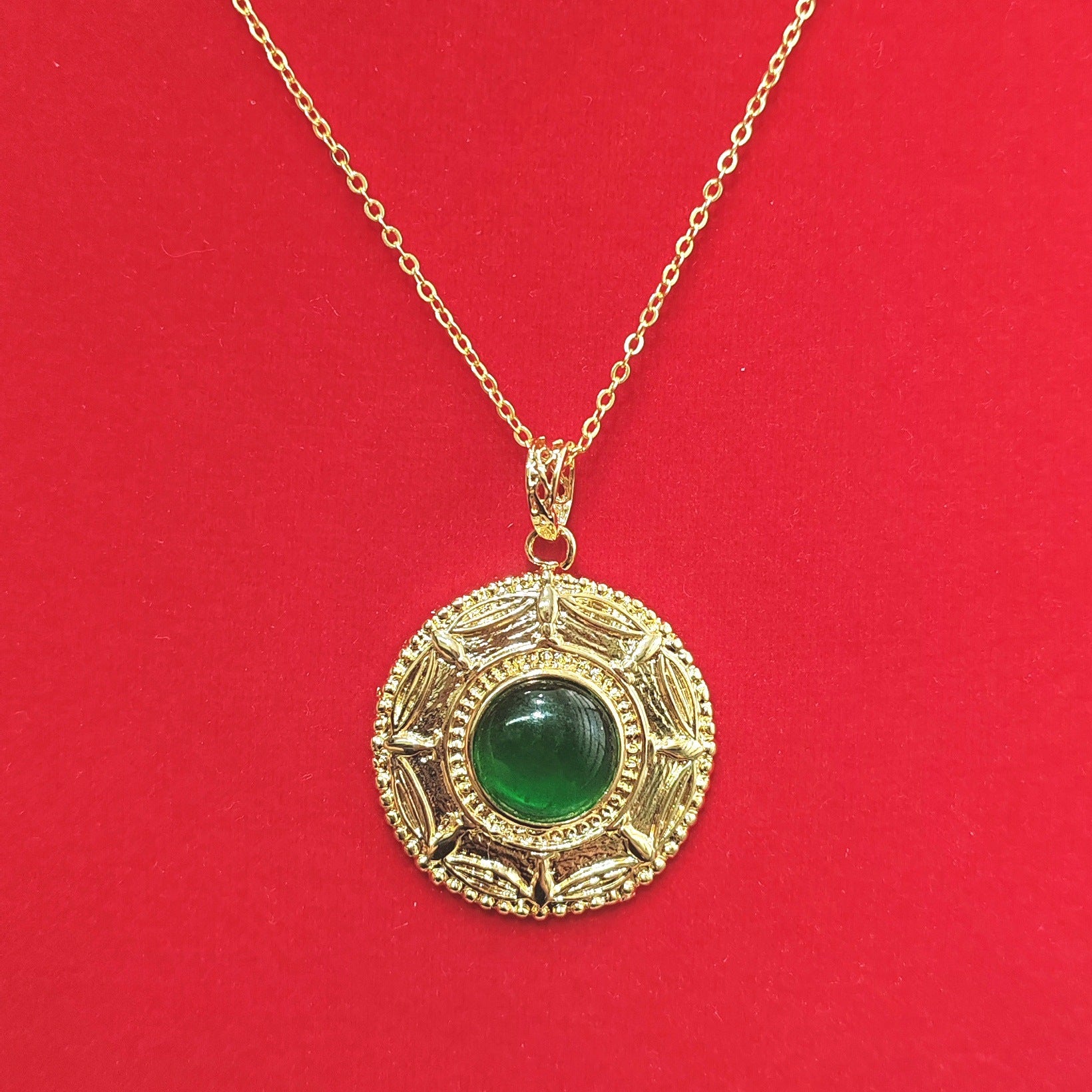 Klassische Halskette mit zeitloser Eleganz