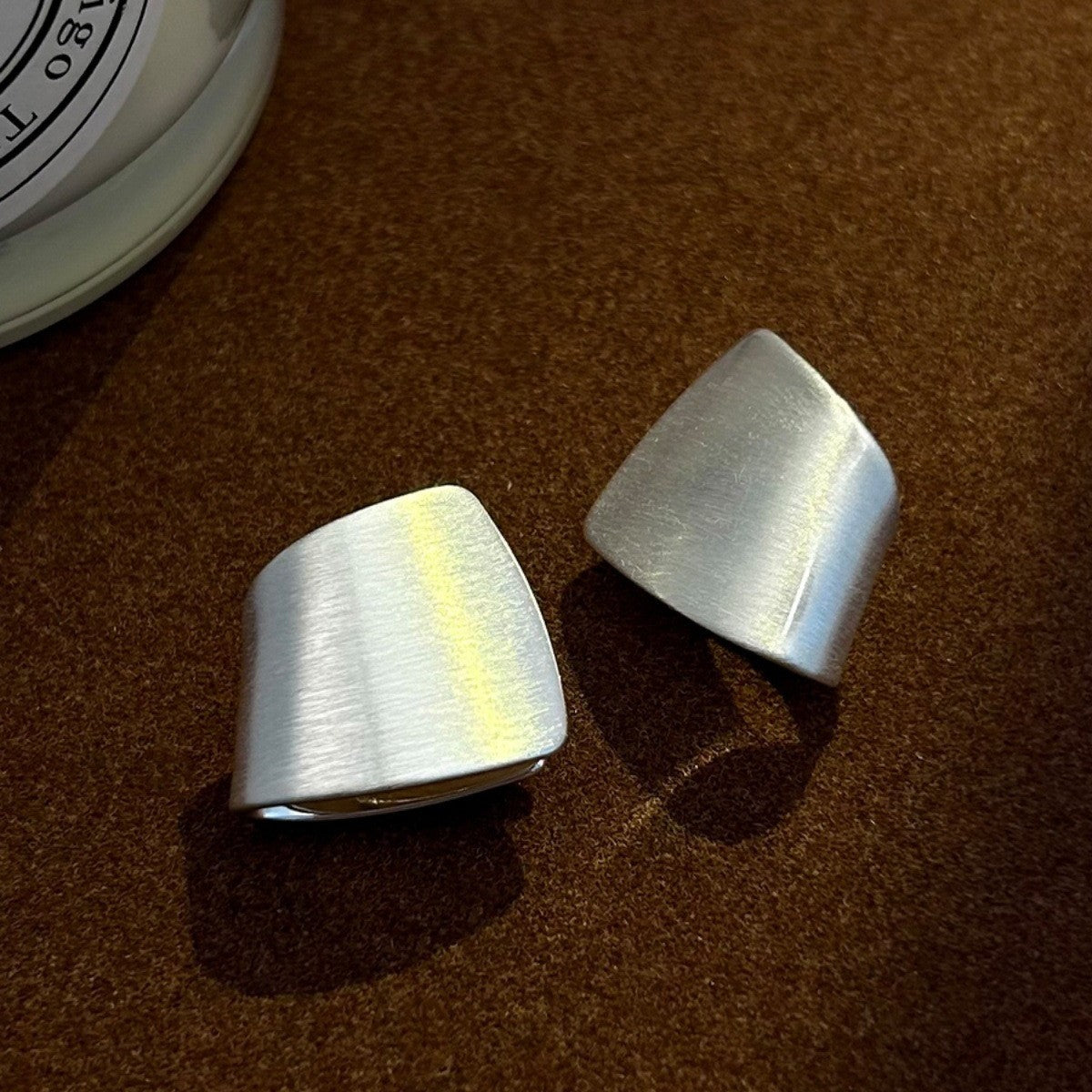 Atemberaubende Ohrring für den Alltag