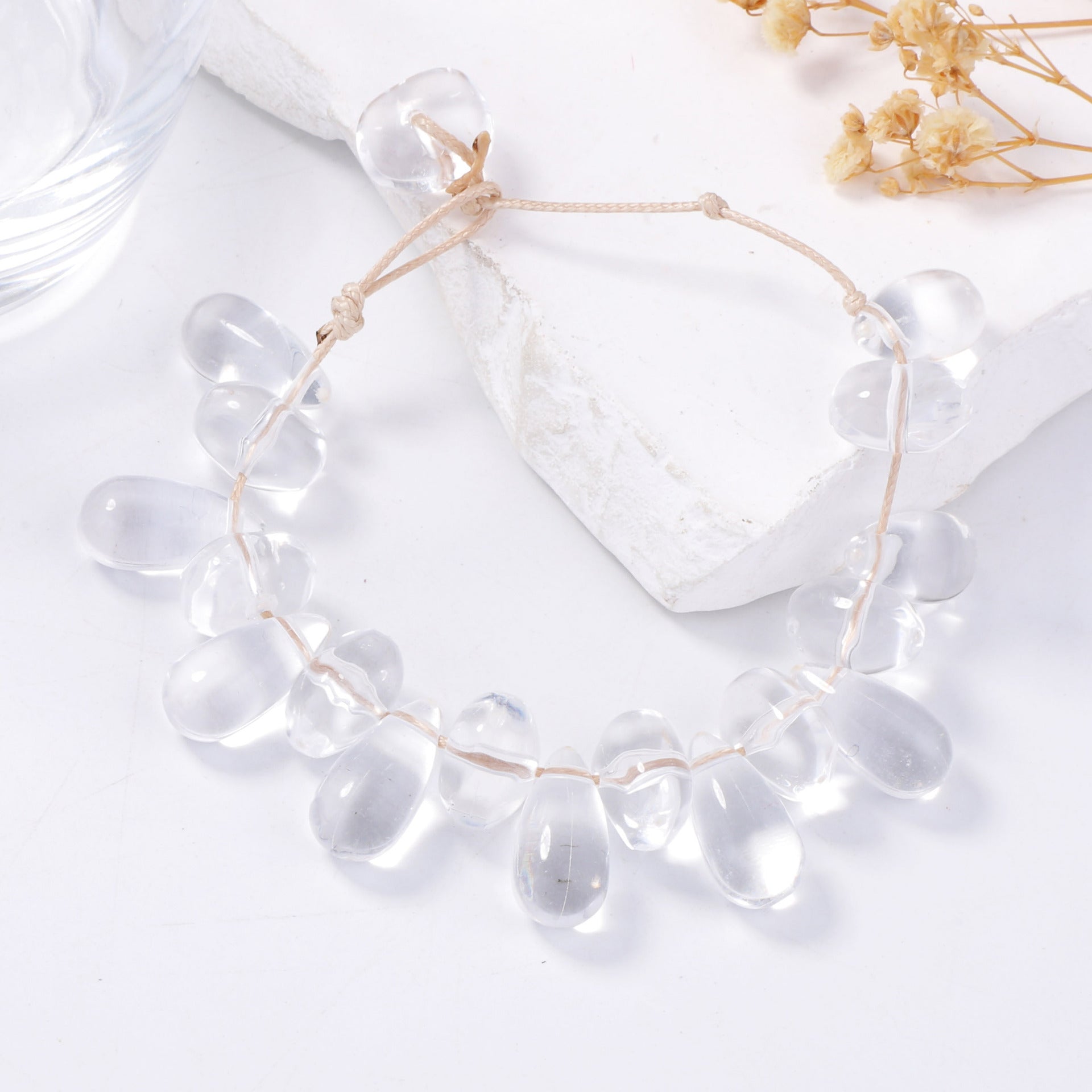 Schöne Armband mit einzigartigem Stil