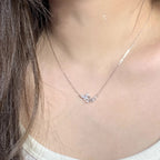 Schöne Halskette mit einzigartigem Stil