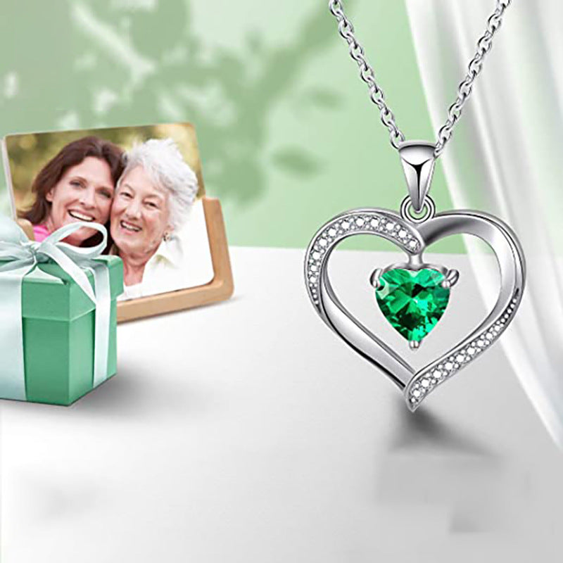 Schöne Halskette mit einzigartigem Stil