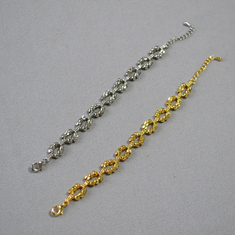 Klassische Gold Armband mit zeitloser Eleganz