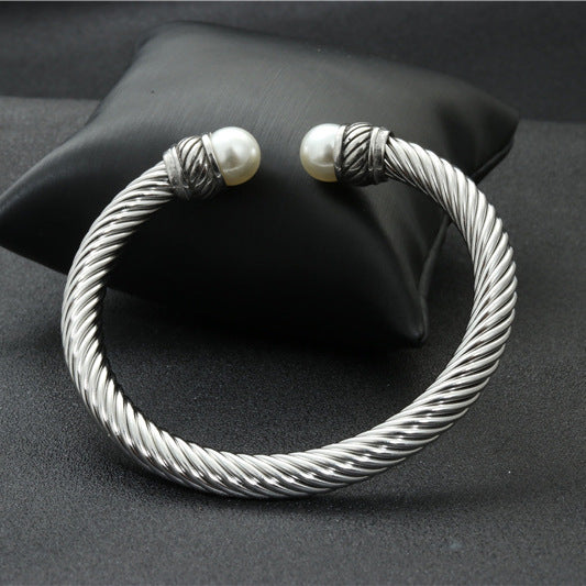 Schöne Armband mit einzigartigem Stil