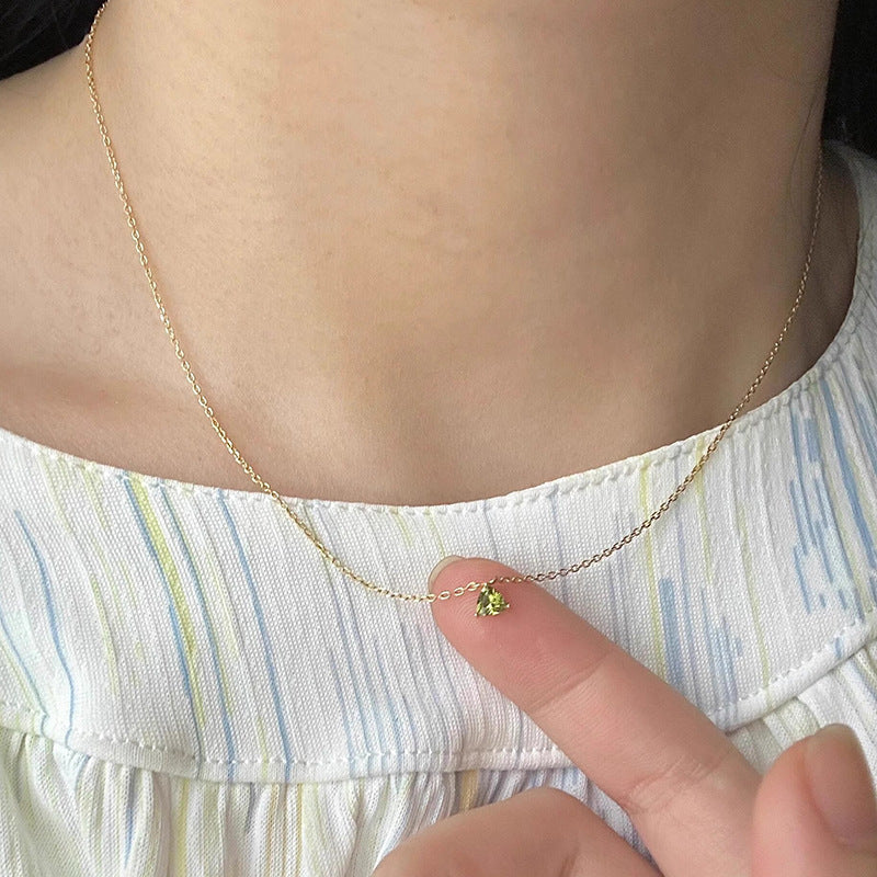 Zarte handwerkliche Halskette