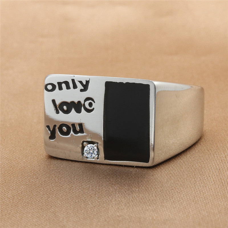 Zarte handwerkliche Ring