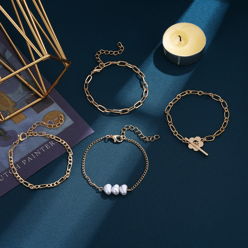 Zarte handwerkliche Perlen Armband