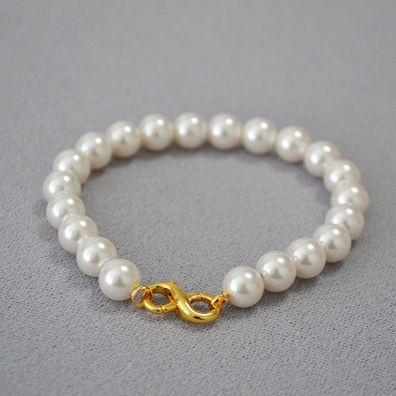 Schöne Perlen Halskette mit einzigartigem Stil