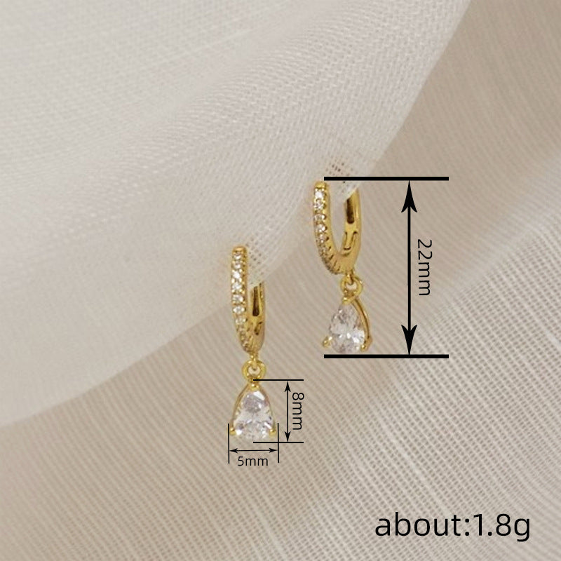 Atemberaubende Ohrring für den Alltag