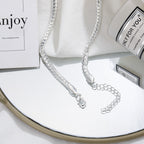 Zarte handwerkliche Halskette