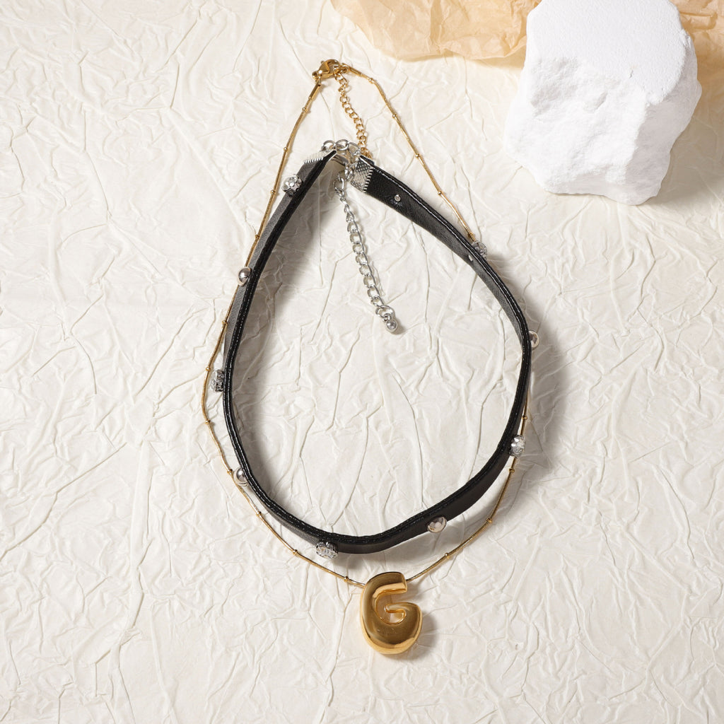 Zarte handwerkliche Halskette