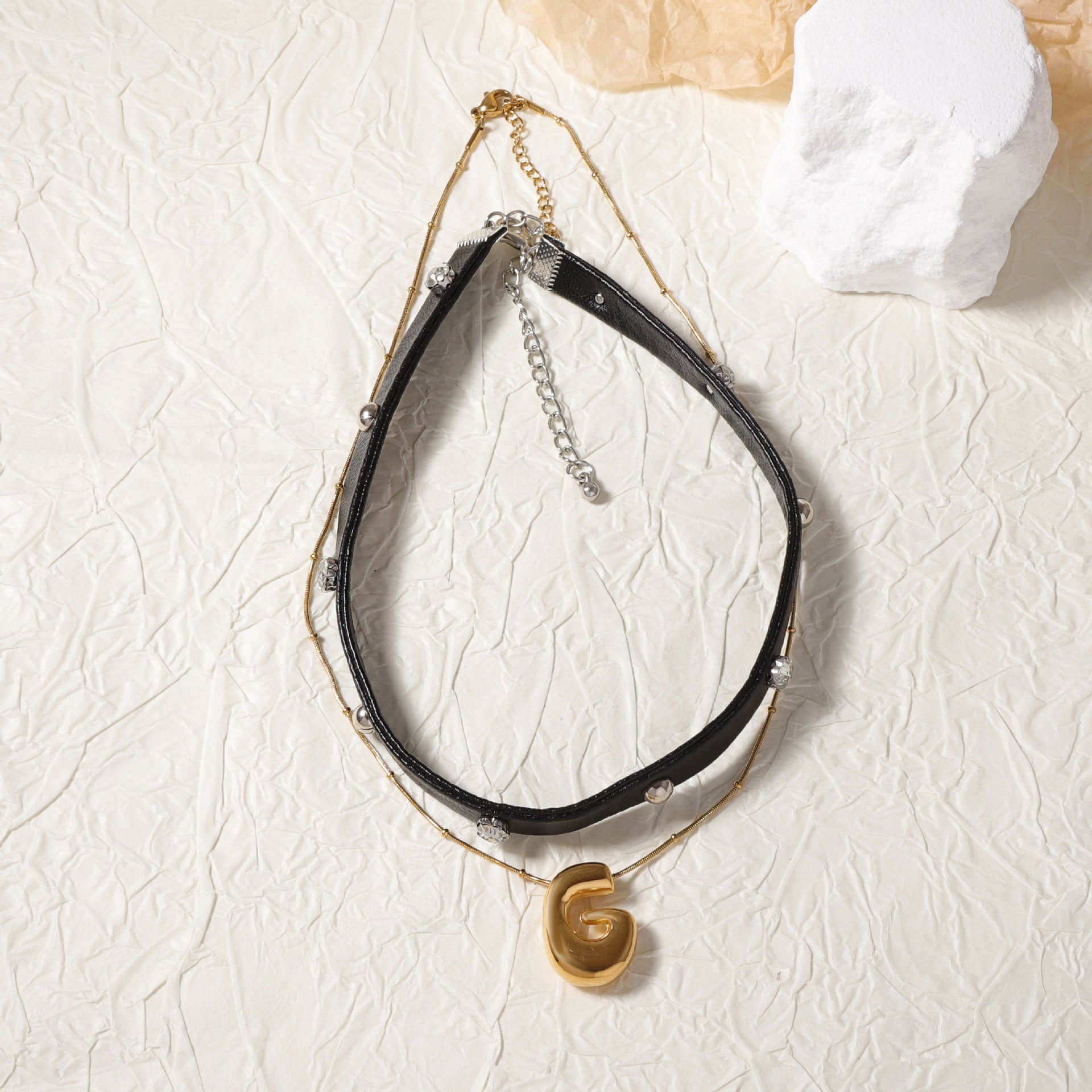 Zarte handwerkliche Halskette