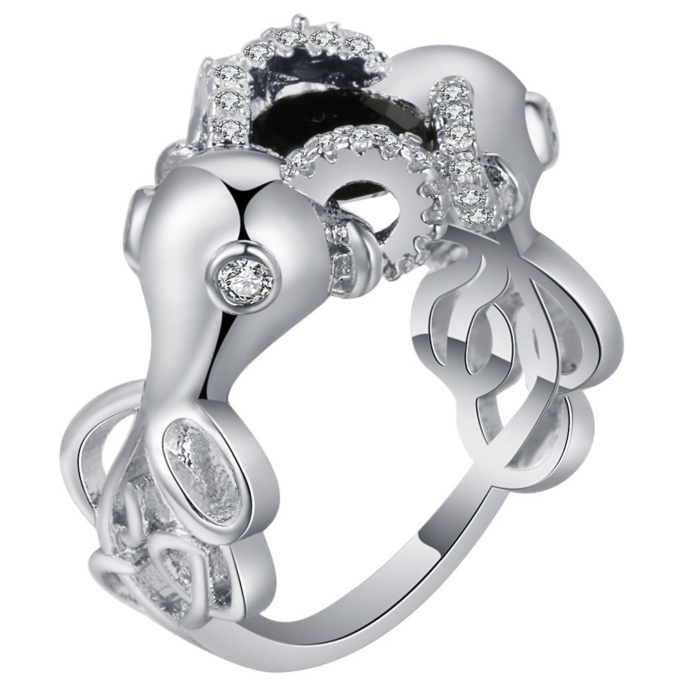 Zarte handwerkliche Ring