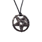 Schöne Halskette mit einzigartigem Stil