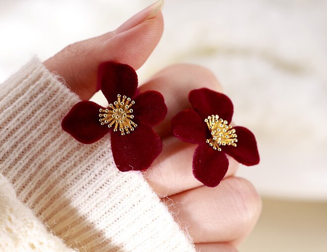 Atemberaubende Ohrring für den Alltag