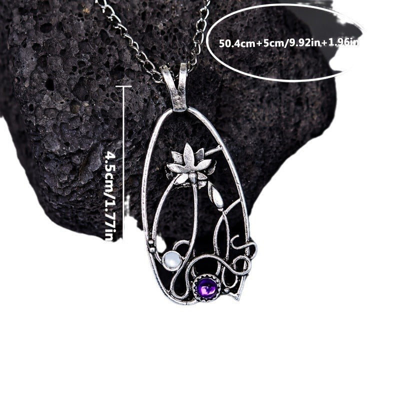 Schöne Halskette mit einzigartigem Stil