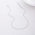 Zarte handwerkliche Halskette