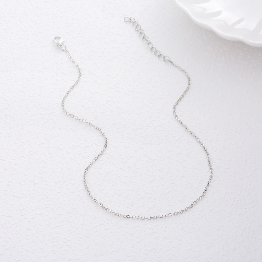 Zarte handwerkliche Halskette