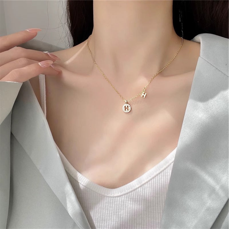 Klassische Halskette mit zeitloser Eleganz