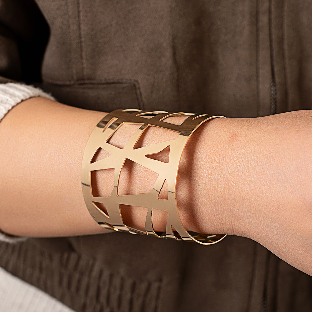 Schöne Armband mit einzigartigem Stil