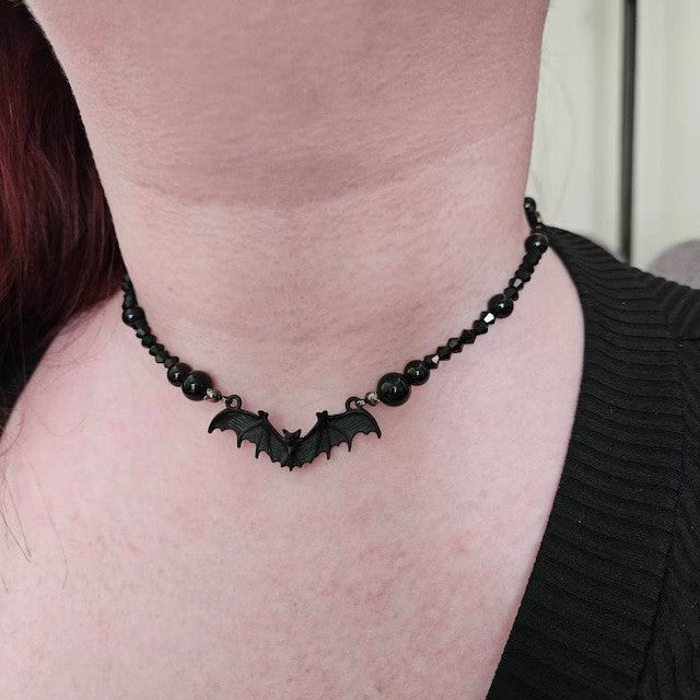 Zarte handwerkliche Halskette