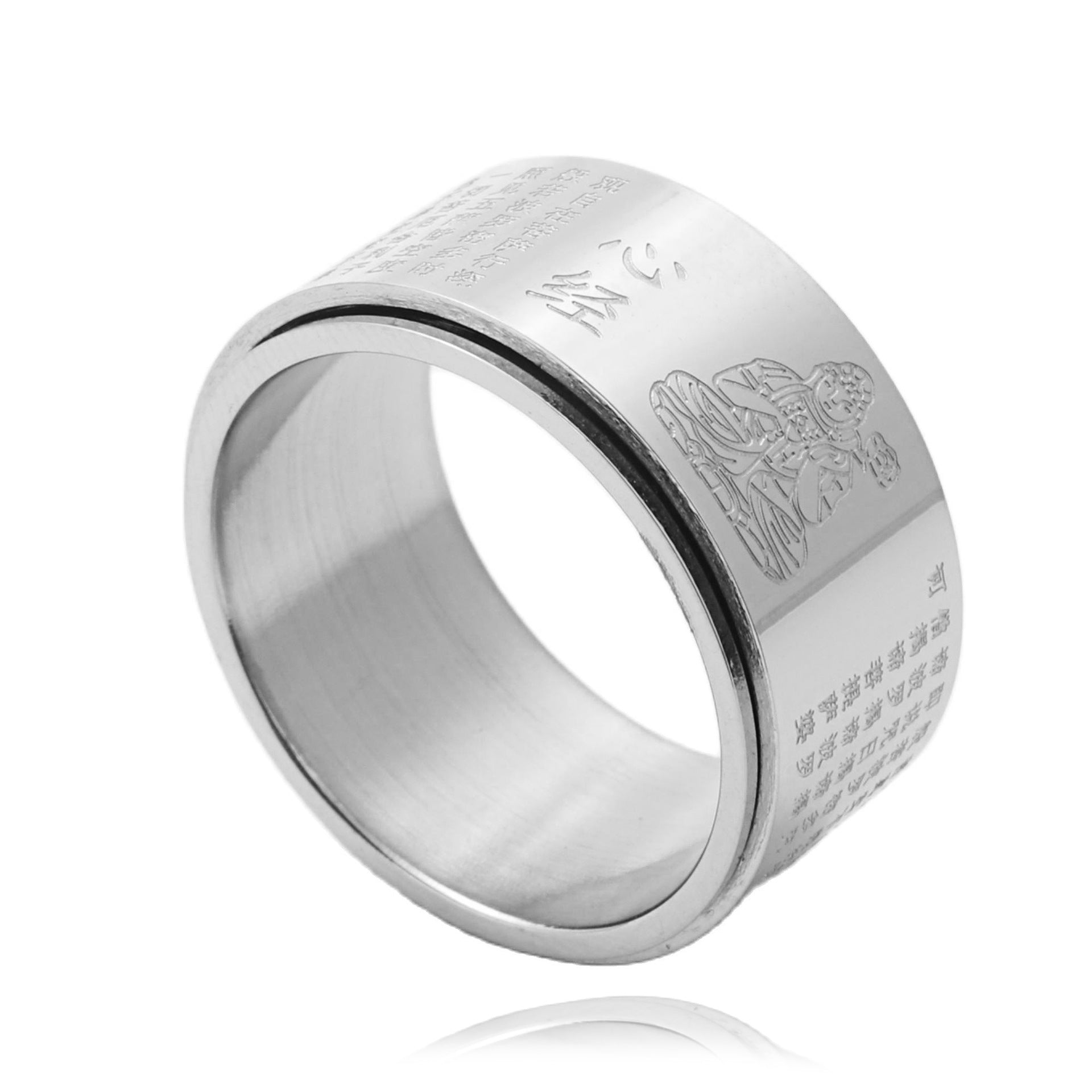 Zarte handwerkliche Ring