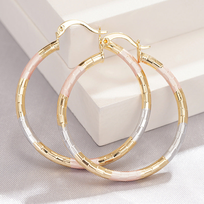 Atemberaubende Ohrring für den Alltag