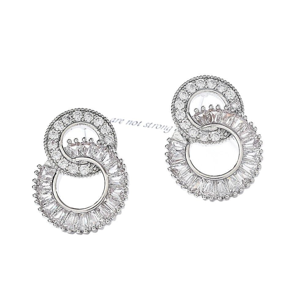 Atemberaubende Ohrring für den Alltag