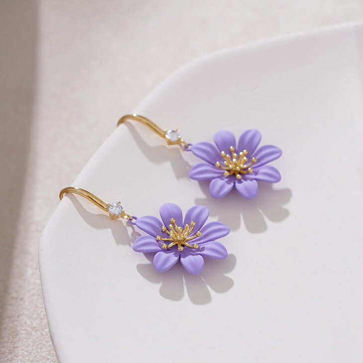 Atemberaubende Ohrring für den Alltag