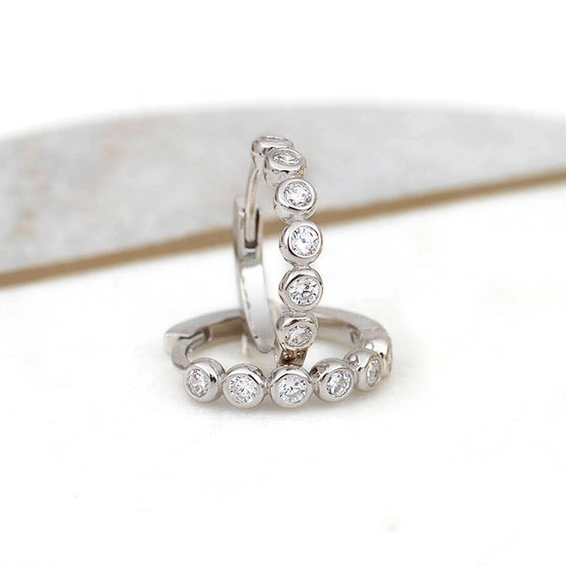 Atemberaubende Ohrring für den Alltag