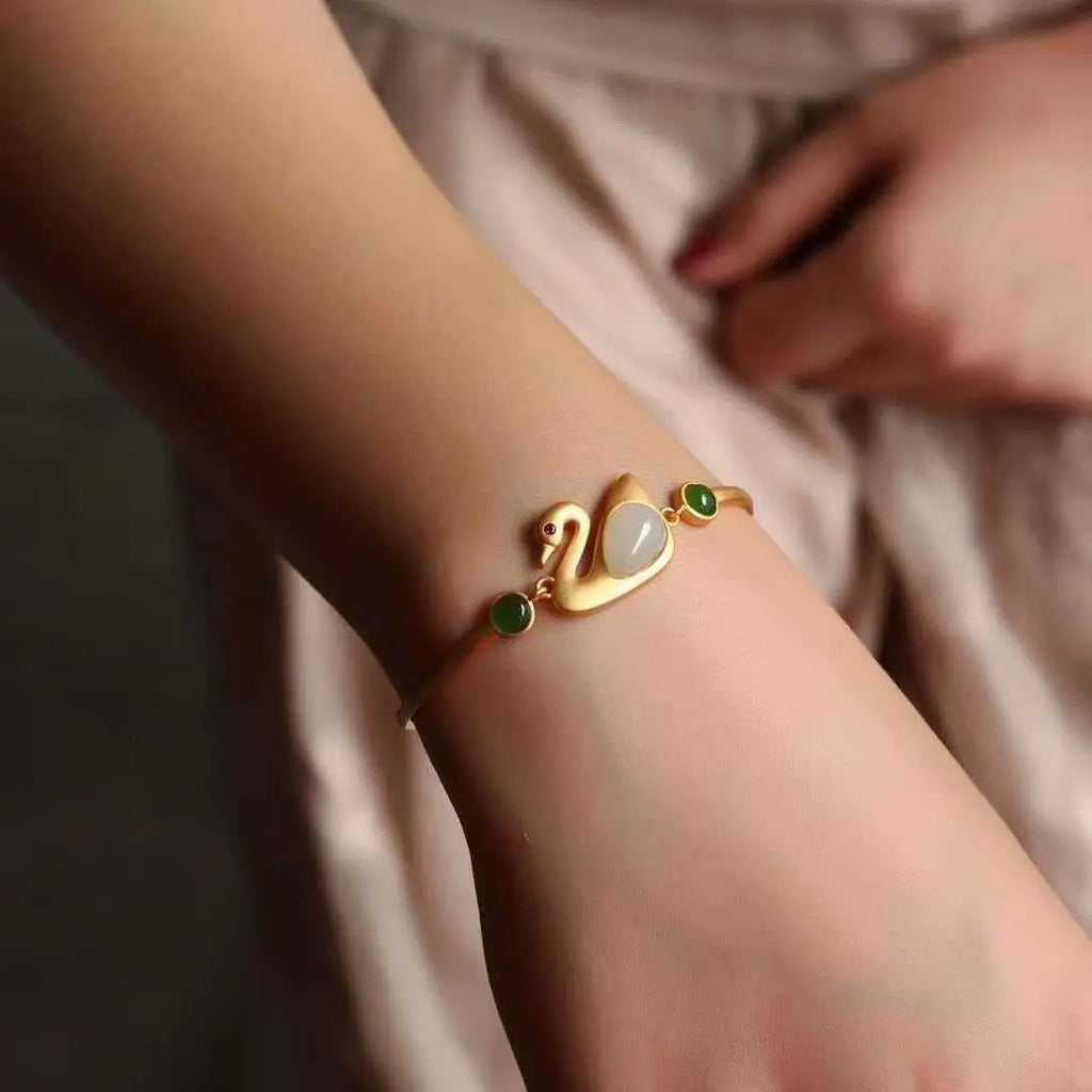 Schöne Silber Armband mit einzigartigem Stil