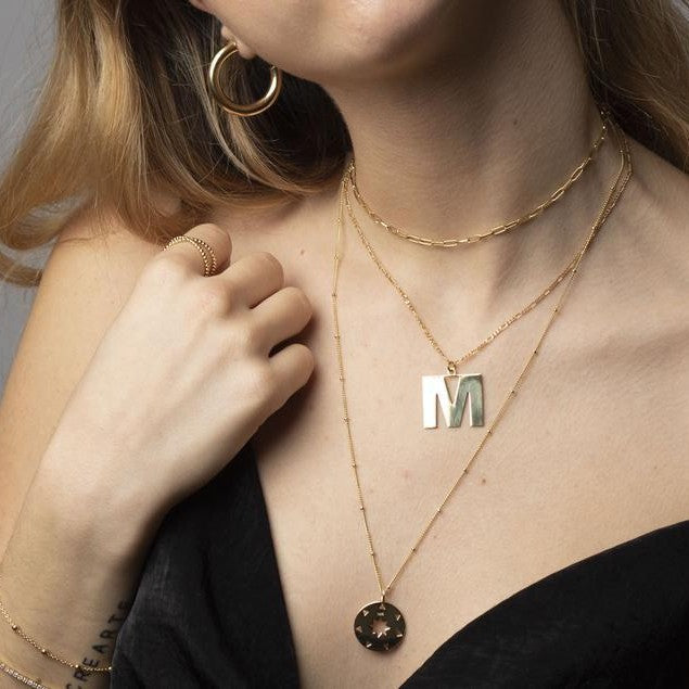 Schöne Gold Halskette mit einzigartigem Stil