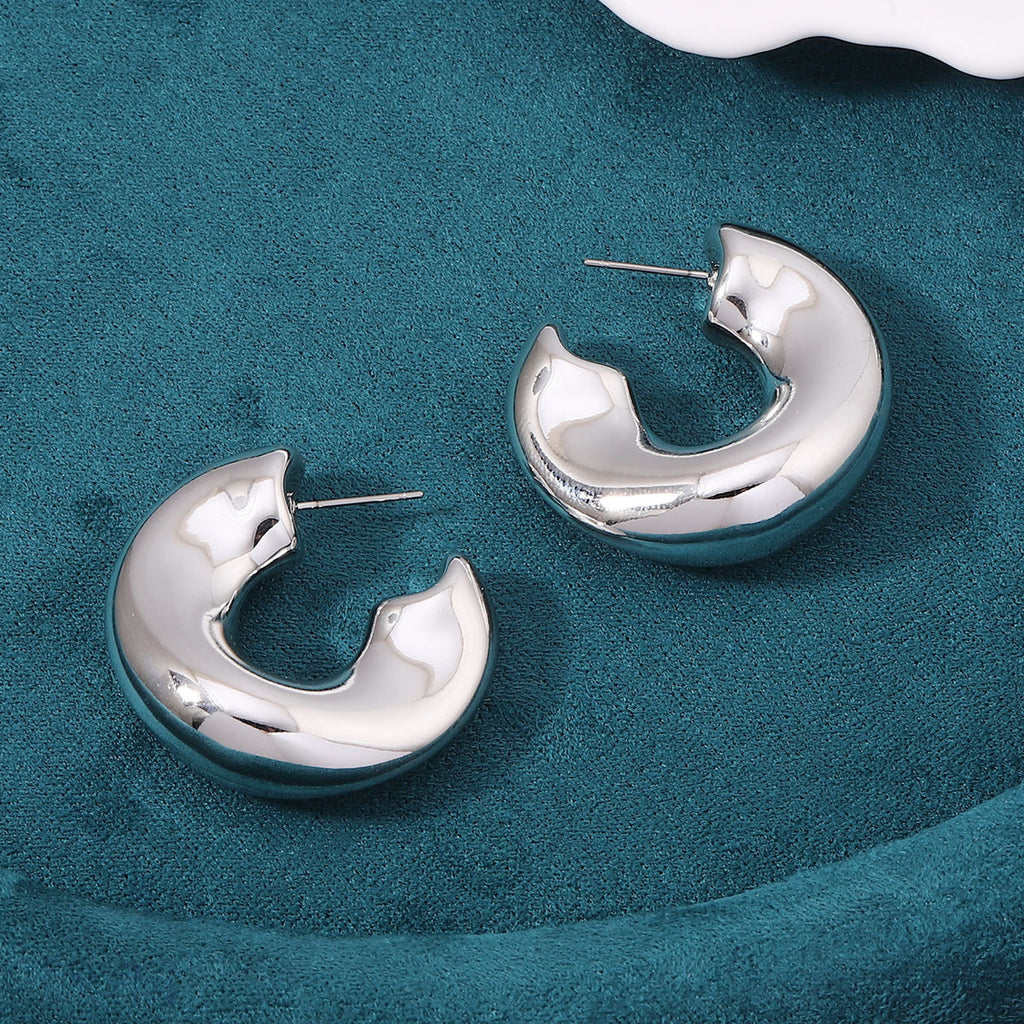 Atemberaubende Ohrring für den Alltag