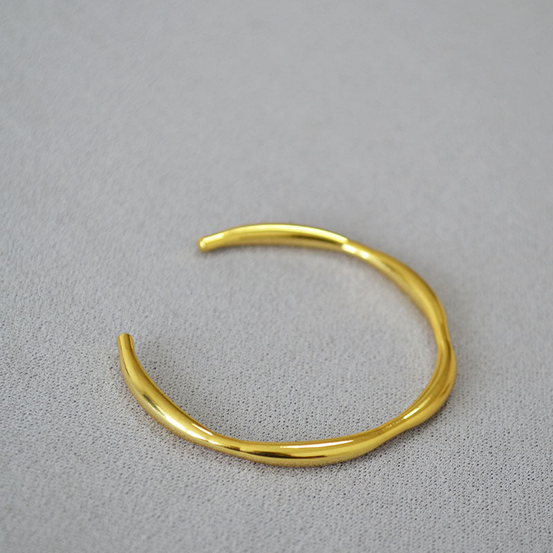 Schöne Gold Armband mit einzigartigem Stil