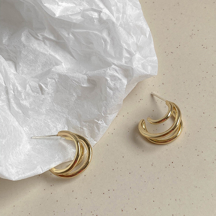 Atemberaubende Ohrring für den Alltag