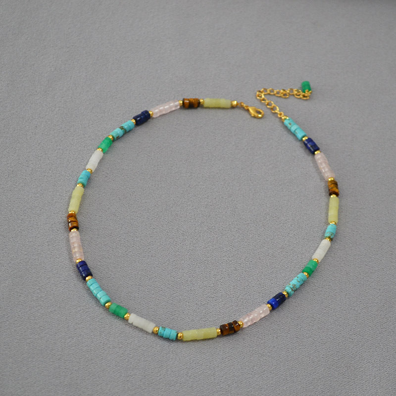 Zarte handwerkliche Halskette