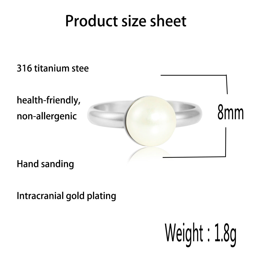 Zarte handwerkliche Ring