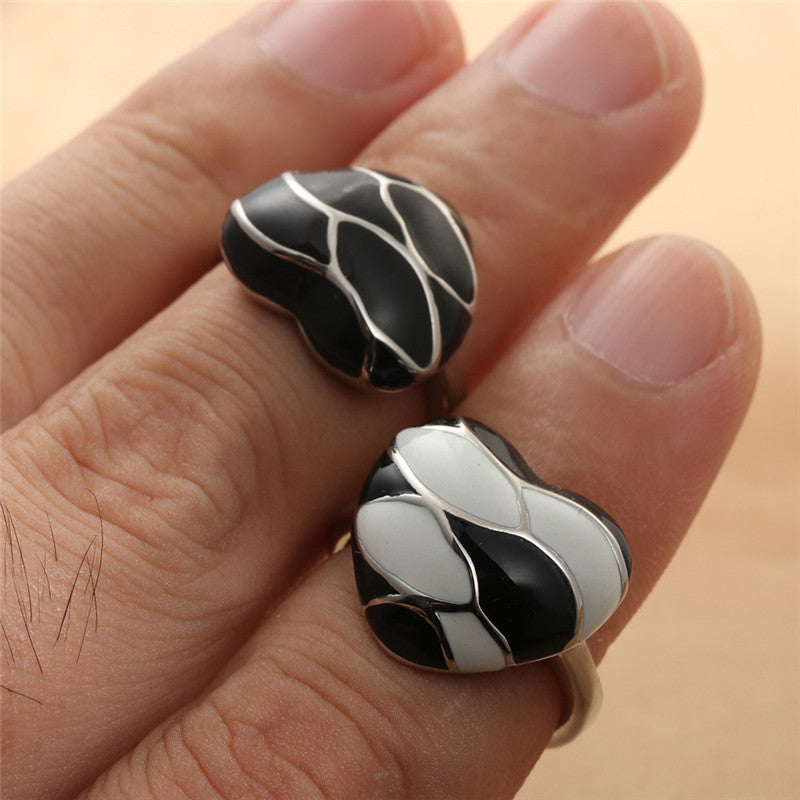 Zarte handwerkliche Ring