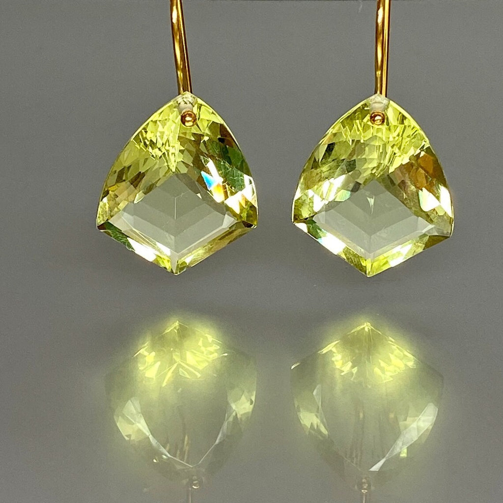 Atemberaubende Ohrring für den Alltag