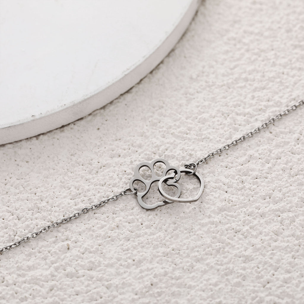 Zarte handwerkliche Halskette