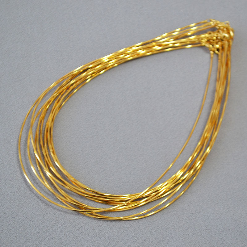 Zarte handwerkliche Gold Halskette