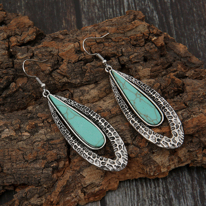 Zarte handwerkliche Ohrring