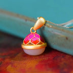 Schöne Gold Halskette mit einzigartigem Stil