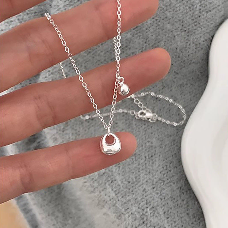 Schöne Halskette mit einzigartigem Stil