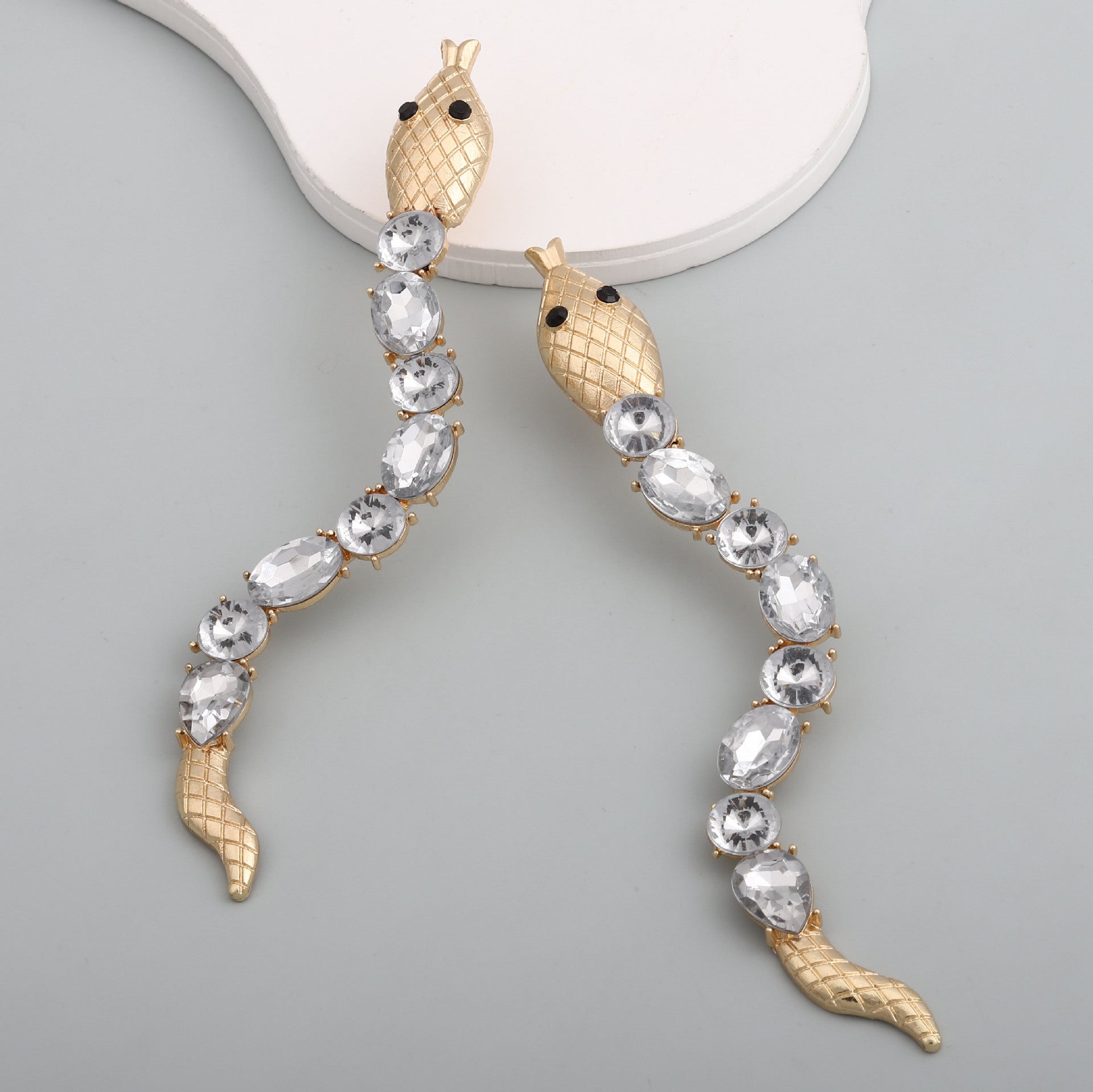 Atemberaubende Ohrring für den Alltag