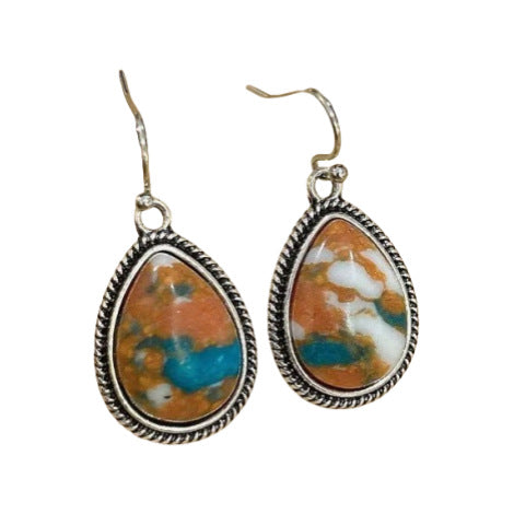 Schöne Ohrring mit einzigartigem Stil