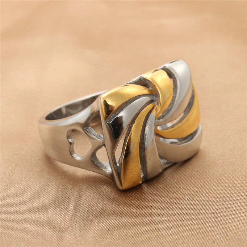 Klassische Gold Ring mit zeitloser Eleganz