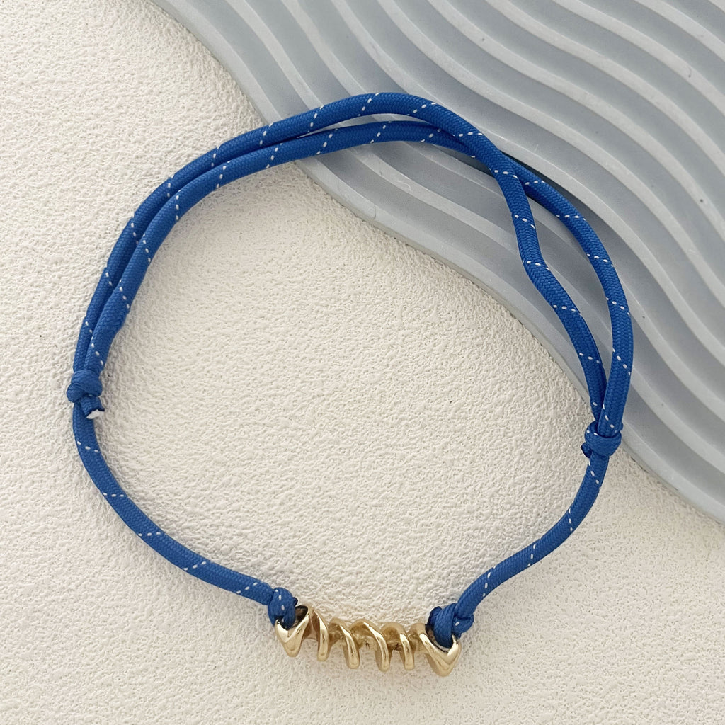 Schöne Halskette mit einzigartigem Stil