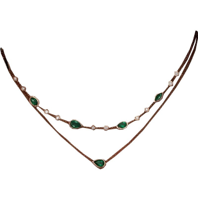 Zarte handwerkliche Halskette