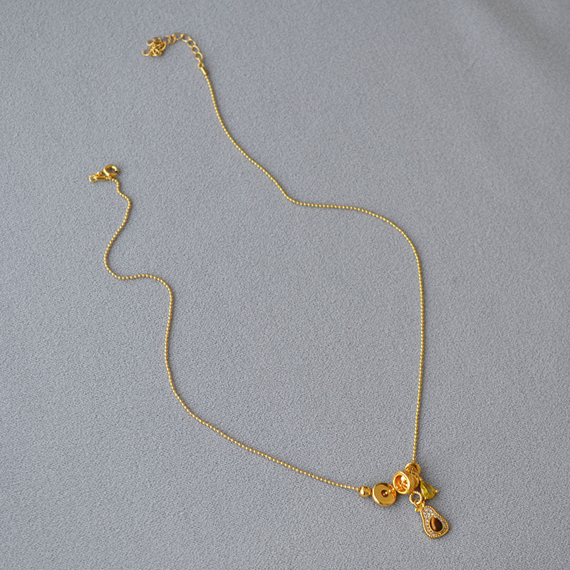 Schöne Halskette mit einzigartigem Stil