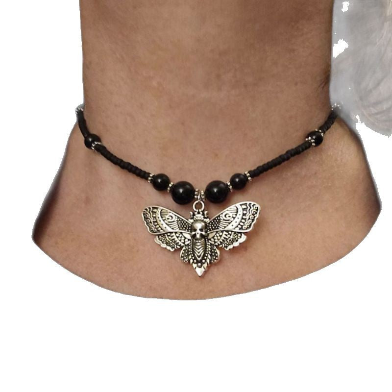 Schöne Halskette mit einzigartigem Stil